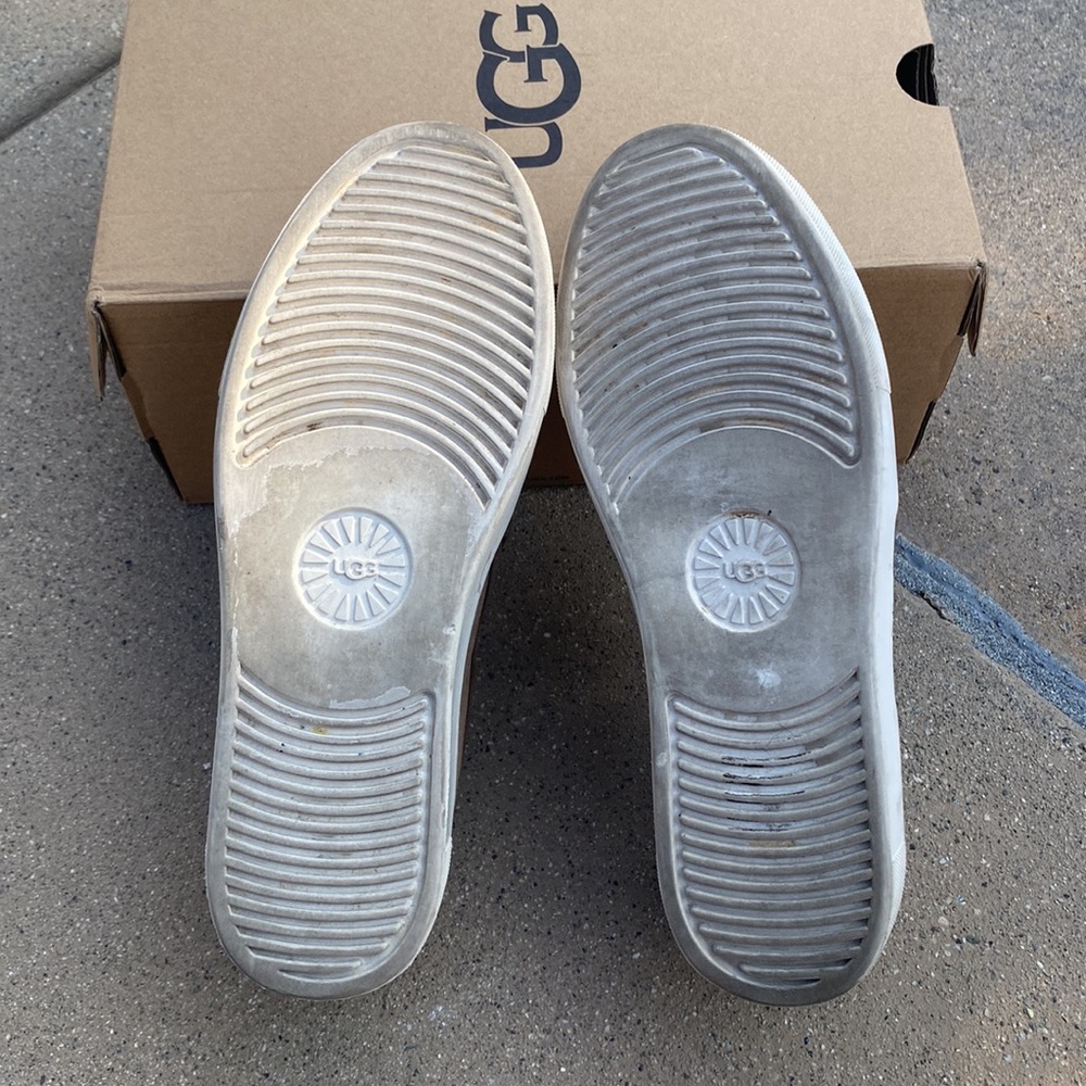 Ugg Slipons - image 6